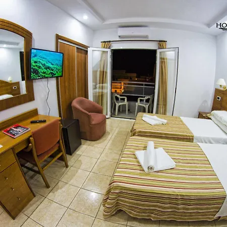 Vedra Hotel